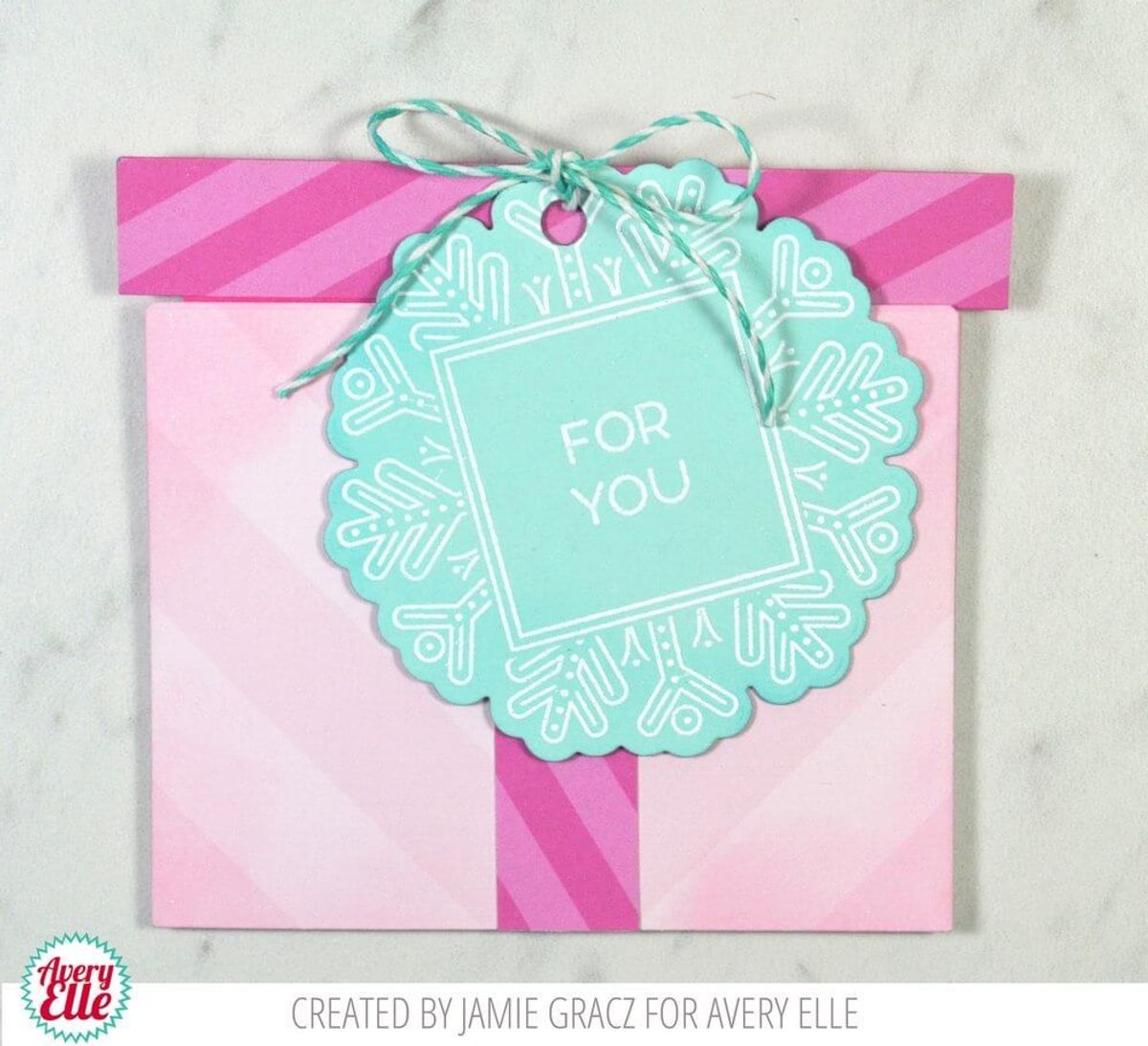 Avery Elle Gift Box Card Holder Die