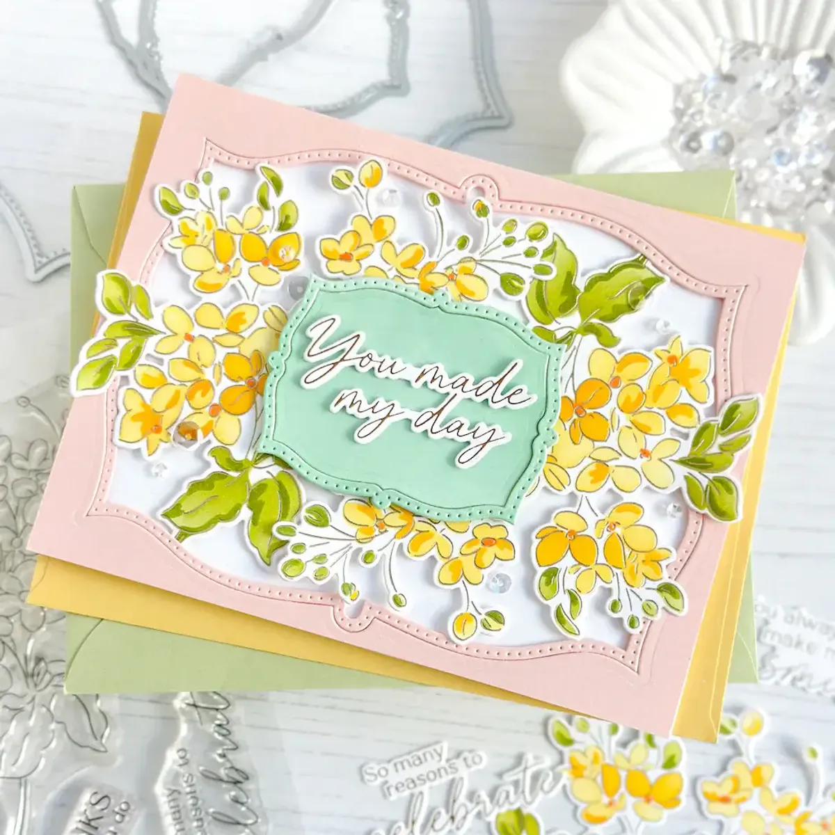 Pinkfresh Studio Dotted Fancy Frames Die